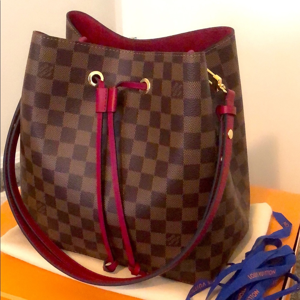 Brand new Louis Vuitton Neoneo PM